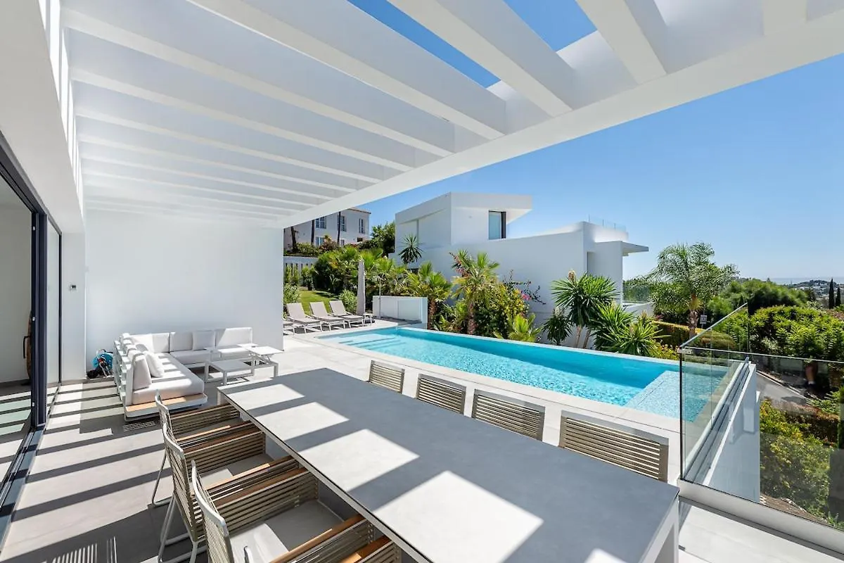 Luxury Holiday Villa With Heated Pool Open Sea Views Estepona 0*,  Spain