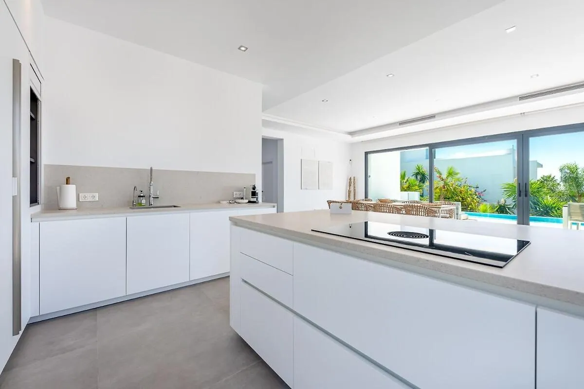 Luxury Holiday Villa With Heated Pool Open Sea Views Estepona Spain