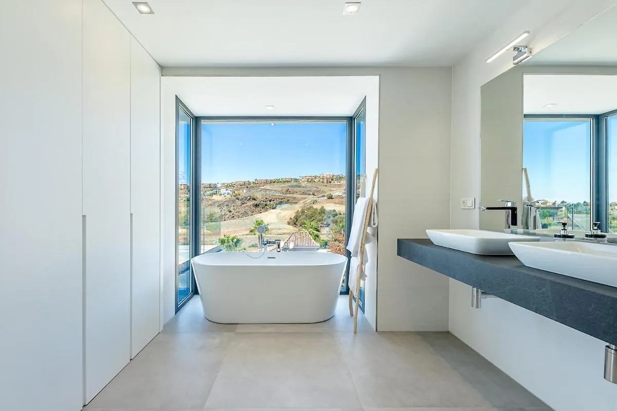 Luxury Holiday Villa With Heated Pool Open Sea Views Estepona