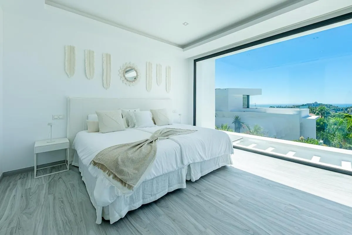 Luxury Holiday Villa With Heated Pool Open Sea Views Estepona