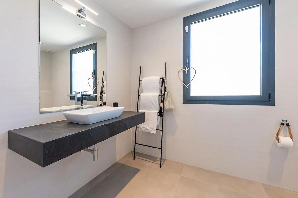 Luxury Holiday Villa With Heated Pool Open Sea Views Estepona