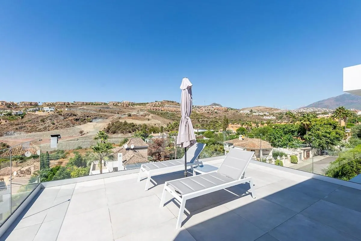 Luxury Holiday Villa With Heated Pool Open Sea Views Estepona